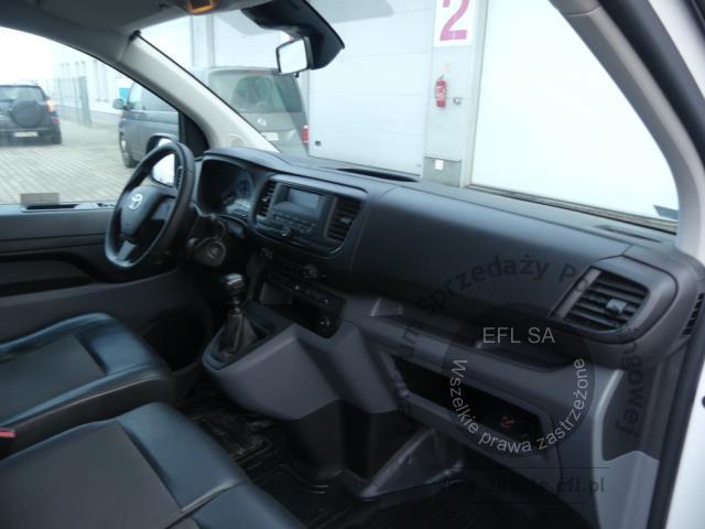 8 - Toyota ProAce 1.5 D-4D Long 2,8t Active 2021r. DW8PY43 Magnice