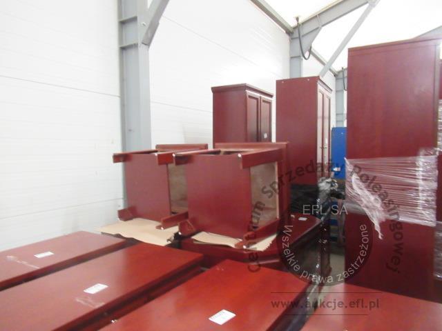 40 - Zestaw mebli wg. specyfikacji