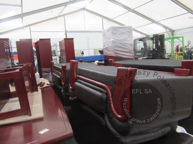 44 - Zestaw mebli wg. specyfikacji