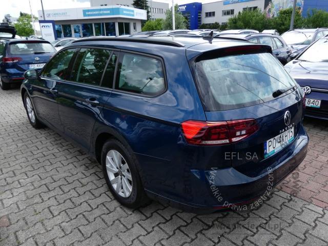 4 - Volkswagen Passat 2.0 TDI EVO Essence 2022r. PO4XH15 AUTO MOTO CENTRUM Sp. z o.o. Poznań 61-312, ul. Ostrowska  328