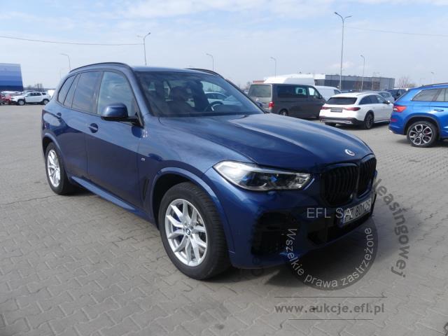 4 - BMW X5 XDRIVE 40D 2022r.