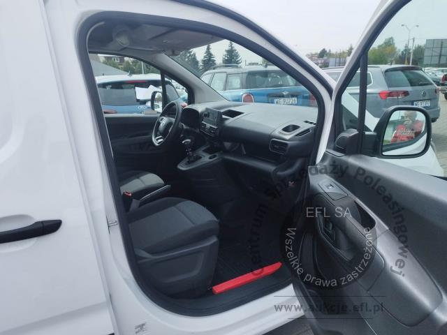 8 - Toyota Proace City 1.5 D-4D Standard  2022r. DW8TX39 UWAGA!! Pojazd znajduje się w lokalizacji: Janki, Al. Krakowska 52, 05-090 Janki