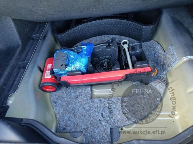 21 - CITROEN C4 X 1.2 PT 130 EAT8 SHINE 2023r.