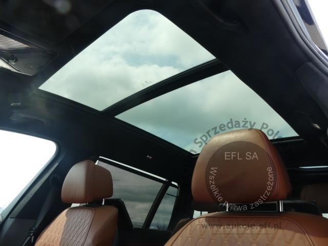 9 - BMW X7 XDRIVE40D MHEV 2022r.