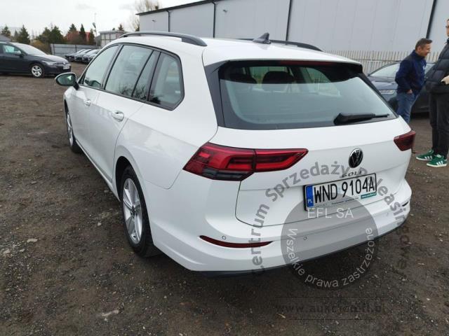 3 - Volkswagen Golf VIII 1.5 TSI EVO Life Komb  2022r. WND9104A Pojazd znajduje się w firmie ARCTOS GROUP sp. z o.o. Al. Krakowska 7, 02-183 Warszawa