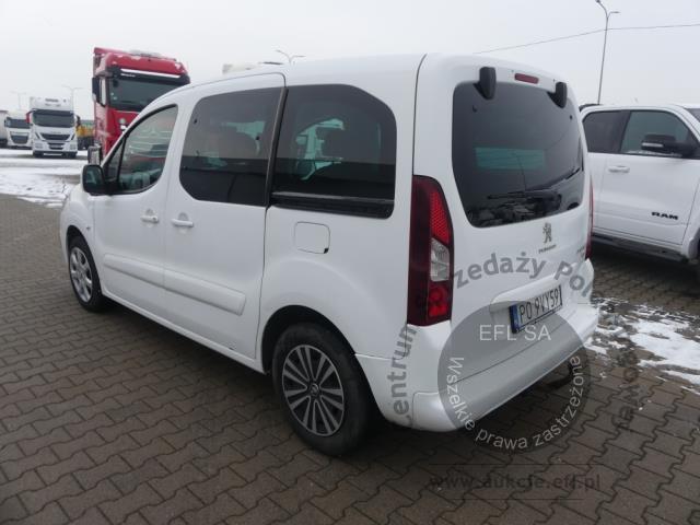 8 - PEUGEOT PARTNER 1.6 BLUE HDI 2016r.