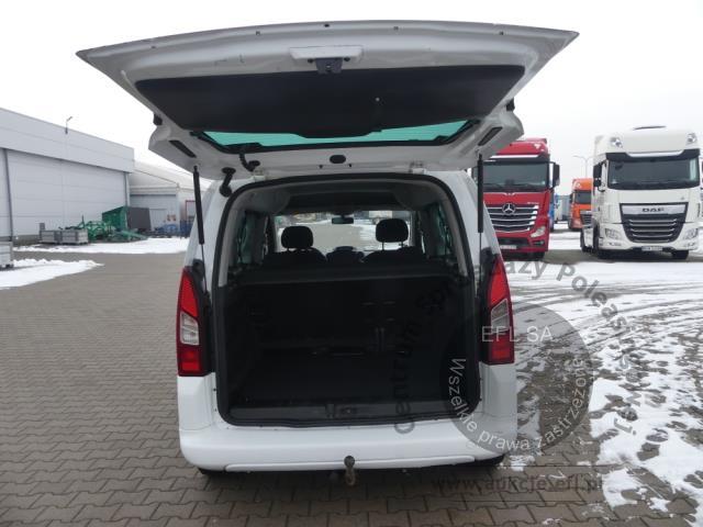 10 - PEUGEOT PARTNER 1.6 BLUE HDI 2016r.