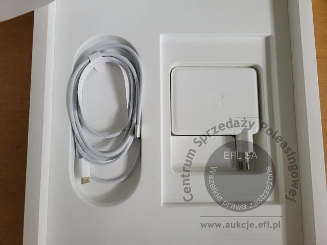 6 - Komputer przenośny Apple MacBook A2485