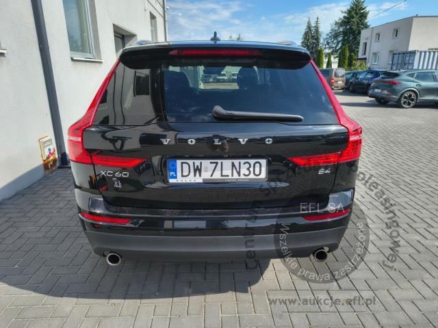 4 - Volvo XC60 B4 B Momentum 2020r. DW7LN30 UWAGA!! Pojazd znajduje się w lokalizacji: Janki, Al. Krakowska 52, 05-090 Janki