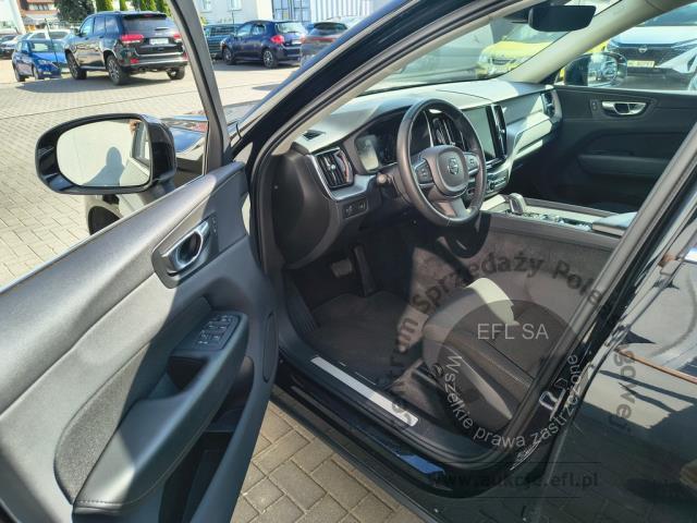 7 - Volvo XC60 B4 B Momentum 2020r. DW7LN30 UWAGA!! Pojazd znajduje się w lokalizacji: Janki, Al. Krakowska 52, 05-090 Janki