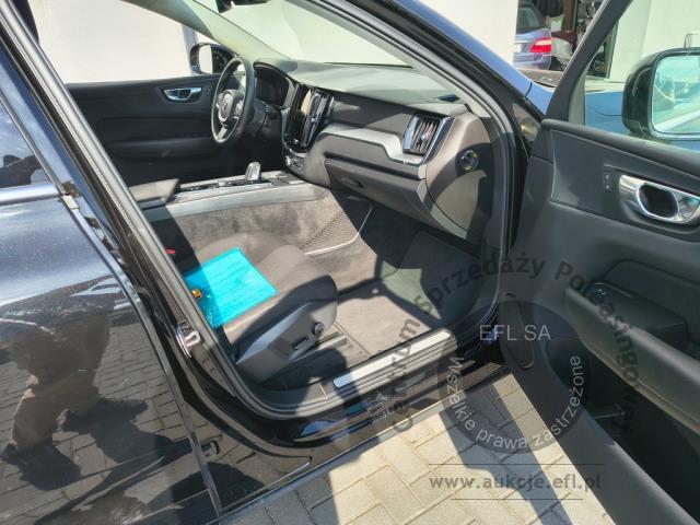 8 - Volvo XC60 B4 B Momentum 2020r. DW7LN30 UWAGA!! Pojazd znajduje się w lokalizacji: Janki, Al. Krakowska 52, 05-090 Janki