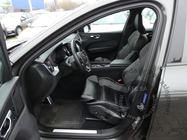 6 - Volvo XC60 B4 B R-Design Automat 2020r. PO6SK99  UWAGA!! Pojazd znajduje się w firmie AUTO MOTO CENTRUM sp. z o.o. ul. Ostrowska 328 (przy Trasie Katowickiej) 61-312 Poznań