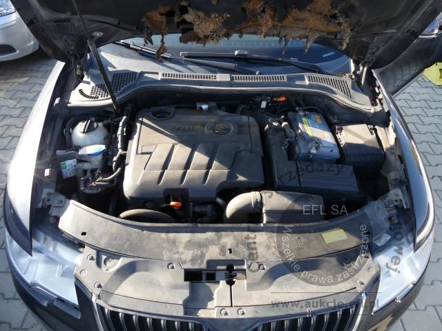 4 - SKODA SUPERB 2.0 TDI KOMBI AUTOMAT 2010r.