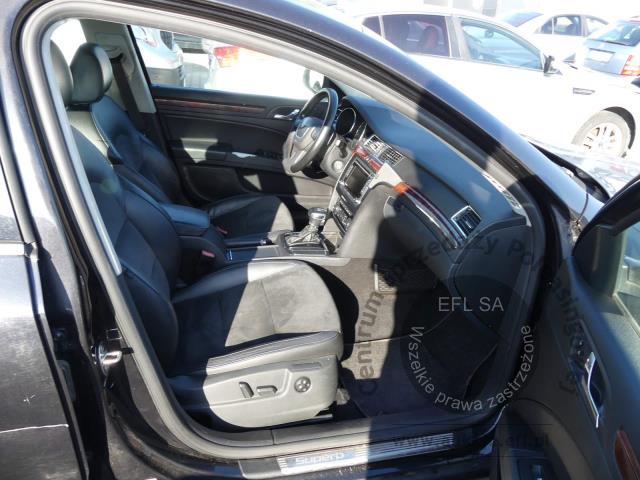 9 - SKODA SUPERB 2.0 TDI KOMBI AUTOMAT 2010r.