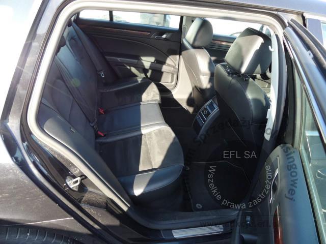 10 - SKODA SUPERB 2.0 TDI KOMBI AUTOMAT 2010r.