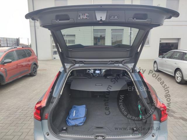 12 - Volvo V90 B4 D Momentum Pro aut 2021r. WND6002A UWAGA!! Pojazd znajduje się w lokalizacji: Janki, Al. Krakowska 52, 05-090 Janki
