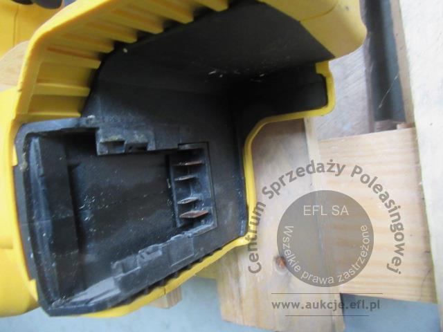 4 - Pilarka łańcuchowa DEWALT DCM 565