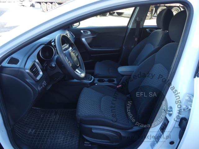 6 - Kia Ceed 1.0 T-GDI S Kombi 2022r. DW4SL03 Magnice