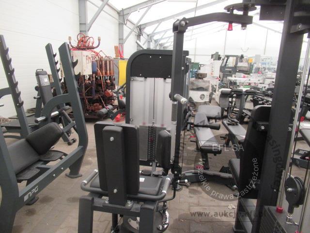 30 - Wyposażenie siłowni wg. Zestawienia