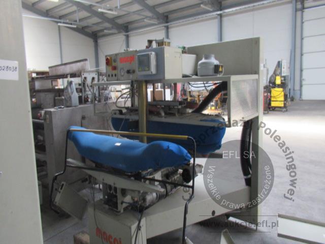 19 - Linia do prasowania odzieży - marynarek, żakietów