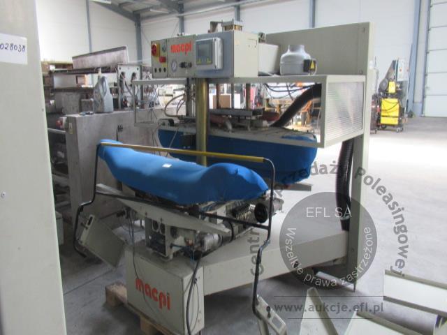 21 - Linia do prasowania odzieży - marynarek, żakietów