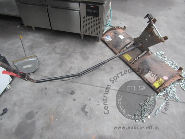 5 - Stalowy pług śnieżny do odgarniania STIGA 120 cm