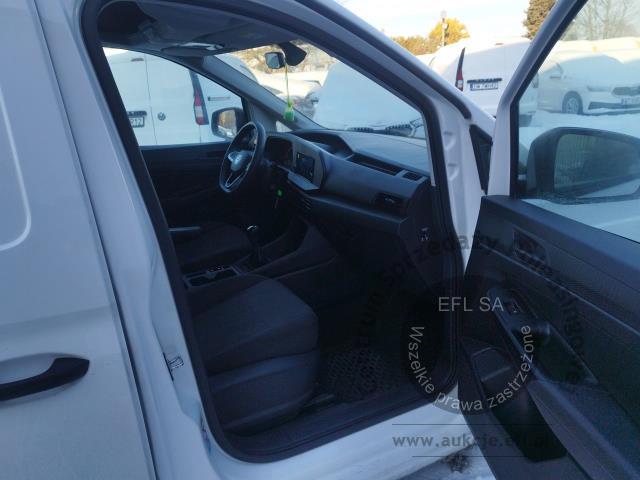 7 - Volkswagen Caddy Cargo 2.0 TDI 2022r. DW8UR13 Pojazd znajduje się w firmie ARCTOS GROUP sp. z o.o. Al. Krakowska 7, 02-183 Warszawa
