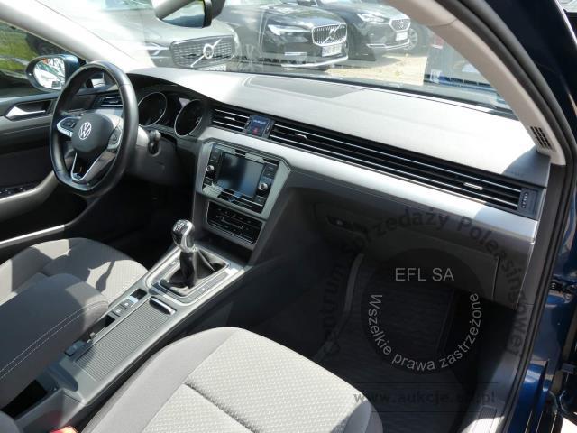 9 - Volkswagen Passat 2.0 TDI EVO Essence 2022r. PO4XH14 AUTO MOTO CENTRUM Sp. z o.o. Poznań 61-312, ul. Ostrowska  328