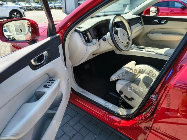 8 - Volvo XC60 B5 D AWD Inscription aut 2022r. WND9098A UWAGA!! Pojazd znajduje się w lokalizacji: Janki, Al. Krakowska 52, 05-090 Janki