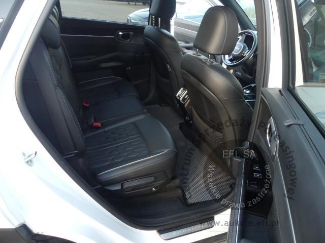 8 - KIA SORENTO 1.6 PHEV PRETIGE LINE 2022r.
