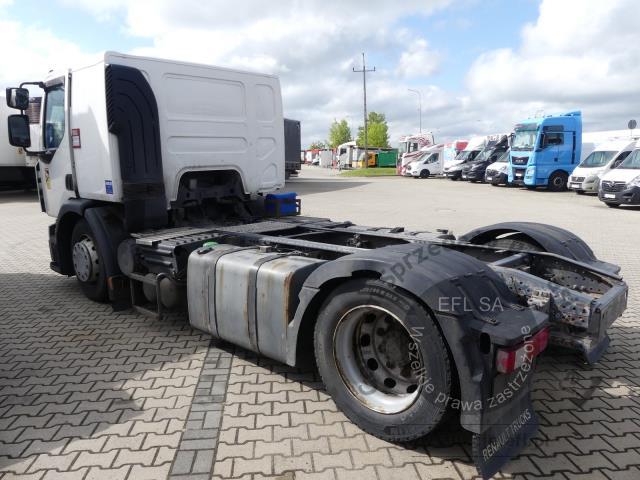 9 - EFL FINANCE RENAULT D18 WIDE 4X2 AUTOMAT 2017r.
