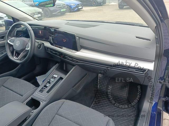 9 - Volkswagen Golf 1.5 eTSI EVO Life DSG 2024r. DX12351 Magnice