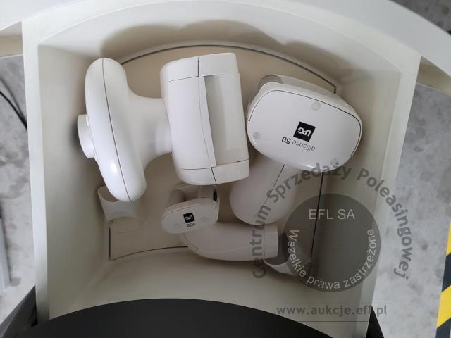 13 - Urządzenie kosmetyczne Cellu M6 ALLIANCE MEDICAL 2022r.