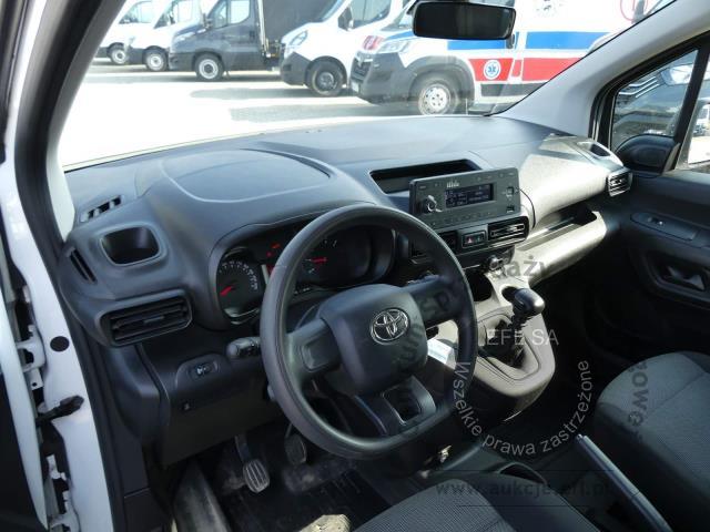 3 - TOYOTA PROACE CITY 1.5 D-4D 130KM 2020r.