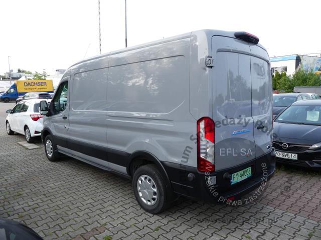 8 - Ford E-Transit 350 L3H2 RWD Trend 2023r. PY44006 UWAGA!! Pojazd znajduje się w firmie AUTO MOTO CENTRUM sp. z o.o. ul. Ostrowska 328 (przy Trasie Katowickiej) 61-312 Poznań
