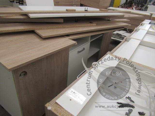 31 - Regały i meble sklepowe wg specyfikacji