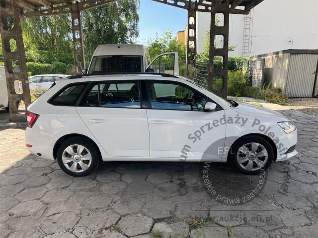 3 - Skoda Fabia 1.0 Ambition 2021r. SK360UW UWAGA!! Pojazd znajduje się w lokalizacji: Katowice 40-689, Małachowskiego 16