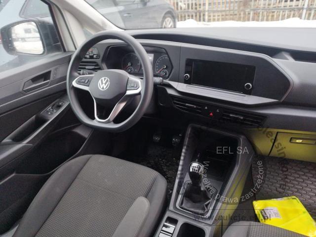10 - Volkswagen Caddy Cargo 2.0 TDI Furgon 2022r. DW8UR26 Pojazd znajduje się w firmie ARCTOS GROUP sp. z o.o. Al. Krakowska 7, 02-183 Warszawa