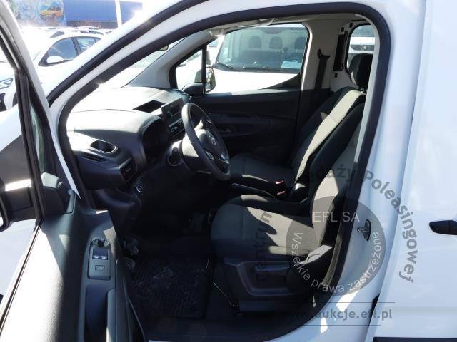 7 - Opel Combo Cargo XL 1.5 CDTI 2,4t 2020r. PO9SM30 UWAGA!! Pojazd znajduje się w firmie AUTO MOTO CENTRUM sp. z o.o. ul. Ostrowska 328 (przy Trasie Katowickiej) 61-312 Poznań