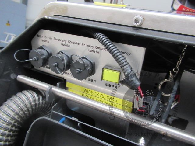 17 - Autonomiczna maszyna czyszcząca ECOBOT SCRUBBER 75
