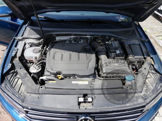 10 - Volkswagen Passat 2.0 TDI EVO Essence 2022r. PO4XH85 AUTO MOTO CENTRUM Sp. z o.o. Poznań 61-312, ul. Ostrowska  328