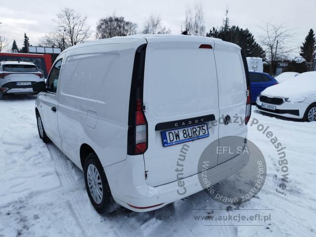 2 - Volkswagen Caddy Cargo 2.0 TDI 2022r. DW8UR75 Pojazd znajduje się w firmie ARCTOS GROUP sp. z o.o. Al. Krakowska 7, 02-183 Warszawa