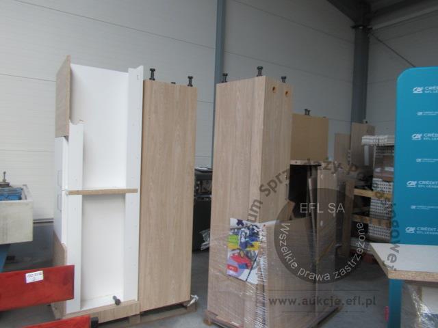 27 - Regały i meble sklepowe wg specyfikacji