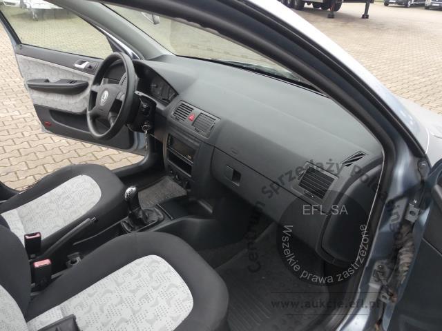 7 - SKODA FABIA 1.2 HTP KOMBI COMFORT 2003r.