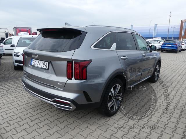 15 - KIA SORENTO 1.6 TGDI HEV AWD 2023r.
