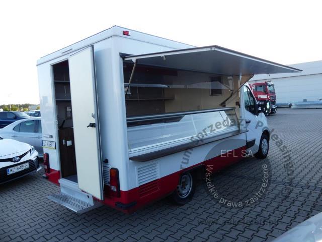 9 - RENAULT MASTER ZABUDOWA GASTRONOMICZNA 2015r.