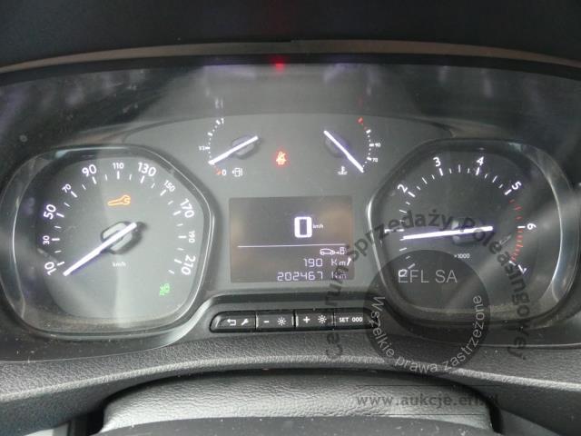 6 - PEUGEOT EXPERT 2.0 BlueHDI 2019r.