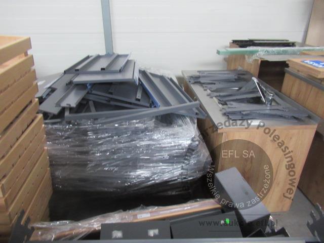 8 - Regały metalowe i meble sklepowe wg specyfikacji