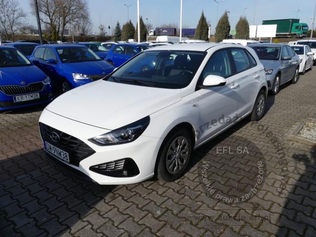 1 - Hyundai i30 1.6 D Classic + 2021r. DW9NW38 UWAGA!! Pojazd znajduje się w firmie AUTO MOTO CENTRUM sp. z o.o. ul. Ostrowska 328 (przy Trasie Katowickiej) 61-312 Poznań