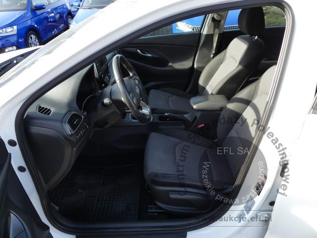 8 - Hyundai i30 1.6 D Classic + 2021r. DW9NW38 UWAGA!! Pojazd znajduje się w firmie AUTO MOTO CENTRUM sp. z o.o. ul. Ostrowska 328 (przy Trasie Katowickiej) 61-312 Poznań